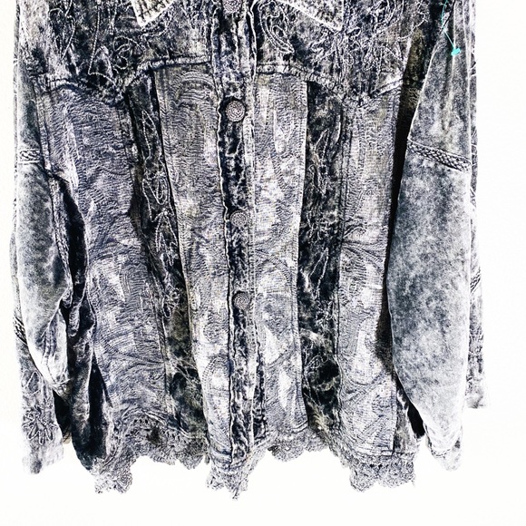 Vintage silver velvet flashback jacket - Picture 4 of 10